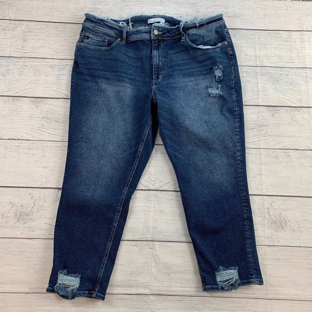 KanCan sz 24 Jeans Distressed Stretch Frayed Cropped Medium Wash 27" Inseam
